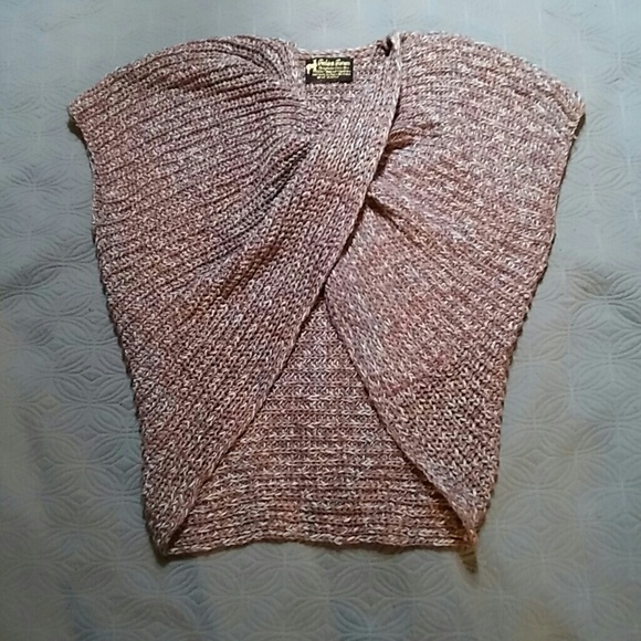 ***SOLD***Alpaca sweater with a twist - Picture 4 of 7